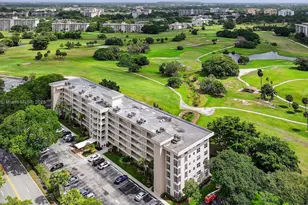 2901 S Palm Aire Dr, Pompano Beach, FL 33069 - Photo 30