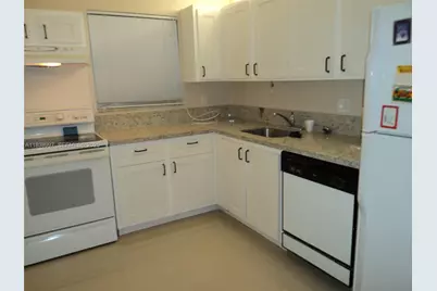 1050 93rd St #6F, Bay Harbor Islands, FL 33154 - Photo 6