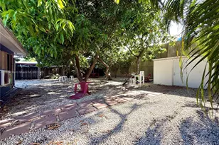 2406 N 28th Ave, Hollywood, FL 33020 - Photo 16