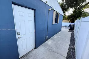 2406 N 28th Ave, Hollywood, FL 33020 - Photo 12