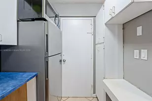2899 Collins Ave, Miami Beach, FL 33140 - Photo 14