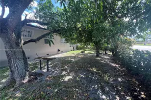 1190 NW 135th St, North Miami, FL 33168 - Photo 30