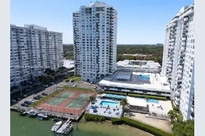 2750 NE 183rd St #1701, Aventura, FL 33160 - Photo 38