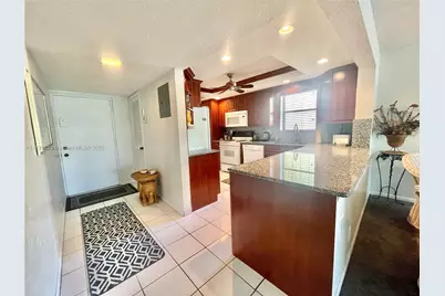 2309 S Cypress Bend Dr #311D, Pompano Beach, FL 33069 - Photo 4