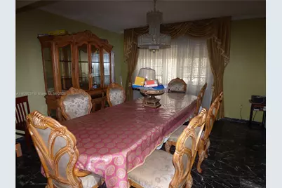 290 NE 108th St, Miami, FL 33161 - Photo 12