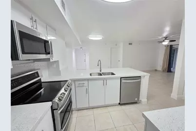 2620 S University Dr #111, Davie, FL 33328 - Photo 14