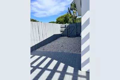 1321 NE 43rd Ct, Pompano Beach, FL 33064 - Photo 4