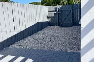 1321 NE 43rd Ct, Pompano Beach, FL 33064 - Photo 4