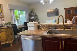 6006 Plum Pl, Tamarac, FL 33321 - Photo 36