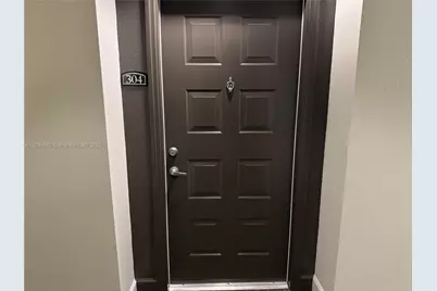 6001 SW 70th St #304, South Miami, FL 33143 - Photo 2