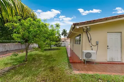 400 NW 128th Ave, Miami, FL 33182 - Photo 44