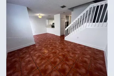 6215 Kendale Lakes Cir #272, Miami, FL 33183 - Photo 4