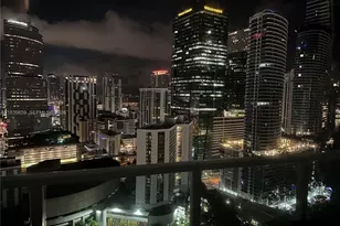 41 SE 5th St, Miami, FL 33131 - Photo 10