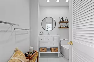 20379 W Country Club Dr, Aventura, FL 33180 - Photo 12