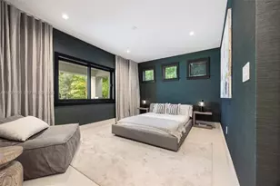 110 Holiday Dr, Hallandale Beach, FL 33009 - Photo 36