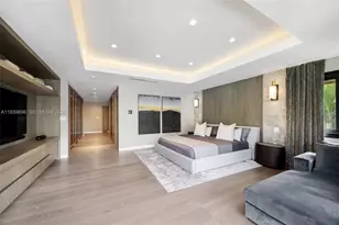 110 Holiday Dr, Hallandale Beach, FL 33009 - Photo 26