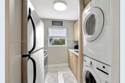 2920 SW 28th Ter #407, Coconut Grove, FL 33133 - Photo 10