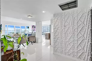 11111 Biscayne Blvd, Miami, FL 33181 - Photo 14