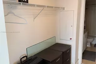 1750 N Bayshore Dr, Miami, FL 33132 - Photo 14