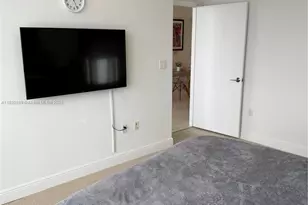 1750 N Bayshore Dr, Miami, FL 33132 - Photo 12