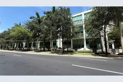 6000 Collins Ave #323, Miami Beach, FL 33140 - Photo 32