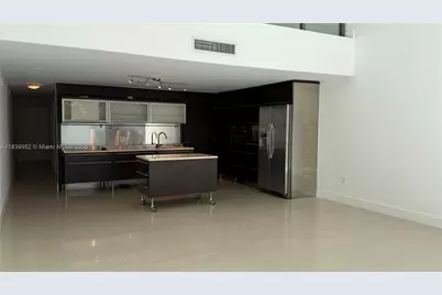 6000 Collins Ave #323, Miami Beach, FL 33140 - Photo 6