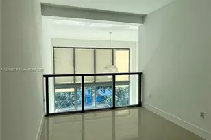 6000 Collins Ave, Miami Beach, FL 33140 - Photo 18