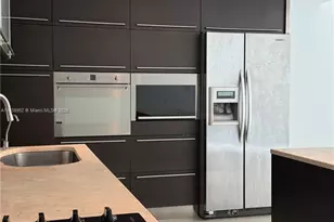 6000 Collins Ave, Miami Beach, FL 33140 - Photo 8