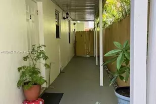 7230 NW 3rd St, Miami, FL 33126 - Photo 4