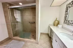 19707 Turnberry Way, Aventura, FL 33180 - Photo 16