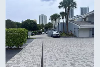 324 Poinciana Dr #906, Sunny Isles Beach, FL 33160 - Photo 54