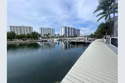 324 Poinciana Dr #906, Sunny Isles Beach, FL 33160 - Photo 42