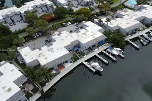 324 Poinciana Dr, Sunny Isles Beach, FL 33160 - Photo 72