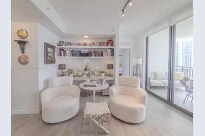 999 SW 1st Ave #3204, Miami, FL 33130 - Photo 2