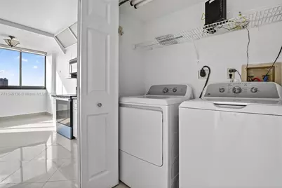 20185 E Country Club Dr #1405, Aventura, FL 33180 - Photo 34