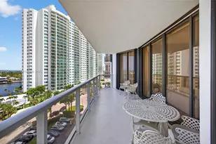 20281 E Country Club Dr, Aventura, FL 33180 - Photo 1