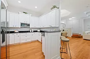 400 NE 69th Cir, Boca Raton, FL 33487 - Photo 8