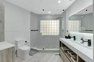 23273 Water Cir, Boca Raton, FL 33486 - Photo 18