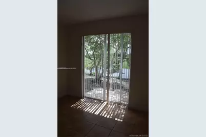 17720 NW 73rd Ave #105, Hialeah, FL 33015 - Photo 18