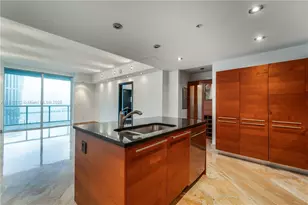 1900 N Bayshore Dr, Miami, FL 33132 - Photo 4