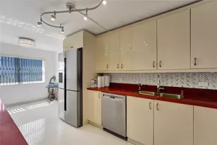 1201 S Ocean Dr, Hollywood, FL 33019 - Photo 10