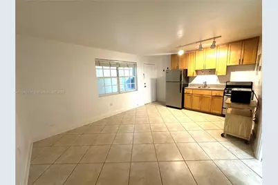 345 Michigan Ave #37, Miami Beach, FL 33139 - Photo 1