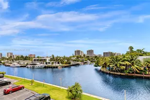 401 Golden Isles Dr, Hallandale Beach, FL 33009 - Photo 14