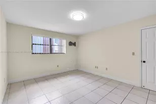 8425 NW 8th St, Miami, FL 33126 - Photo 20