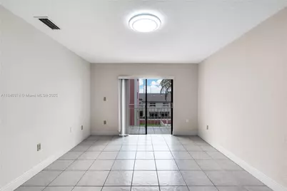 8425 NW 8th St #304, Miami, FL 33126 - Photo 8