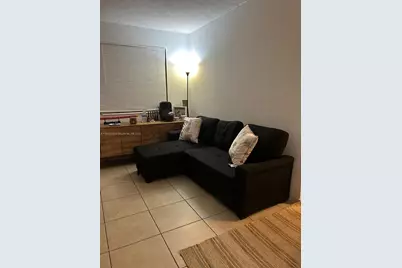 1100 NE 1st Ct #104, Hallandale Beach, FL 33009 - Photo 12