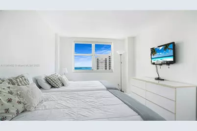 770 Claughton Island Dr #1502, Miami, FL 33131 - Photo 6