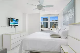 770 Claughton Island Dr, Miami, FL 33131 - Photo 2