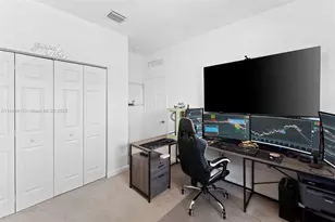 3419 W 109th Pl, Hialeah, FL 33018 - Photo 18