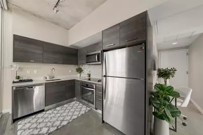 151 SE 1st St #2110, Miami, FL 33131 - Photo 14